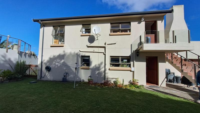 4 Bedroom Property for Sale in Stilbaai East Western Cape